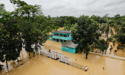 Lũ lụt khiến Bangladesh mất 1,1 triệu tấn gạo, cuộc sống người dân ngày càng khó khăn