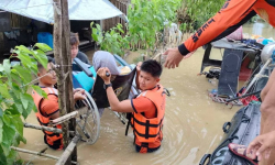 Bão Trami gây ngập lụt nghiêm trọng ở Philippines, khiến ít nhất 14 người thiệt mạng