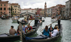 Venice tiếp tục thu phí khách tham quan trong năm 2025