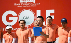 Tiền Phong Golf Championship: Chung tay giúp sinh viên có hoàn cảnh khó khăn vững bước đến trường