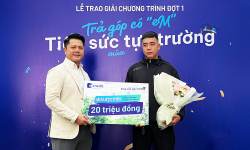 MCredit tiếp sức tài chính và trao tặng các khoản tiết kiệm trị giá