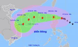 Bão Yinxing mạnh cấp bao nhiêu và bao giờ đổ bộ vào Biển Đông?