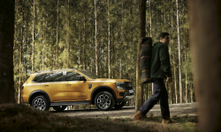 Ford cắt bớt trang bị trên hai mẫu xe bán chạy Everest và Ranger