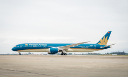 Vietnam Airlines tăng cường đội bay phục vụ cao điểm Tết Ất Tỵ 2025