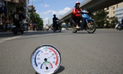 Dự báo thời tiết (18/7): Hà Nội tiếp tục nắng nóng, khuyến cáo người dân hạn chế ra đường vào buổi trưa