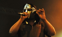 MF Doom - Rapper đeo mặt nạ nhân vật Marvel qua đời ở tuổi 49