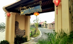 Vườn Vua Resort & Villas đưa khu Làng Việt vào hoạt động