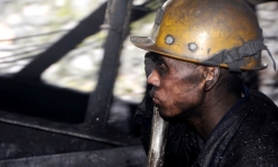 Cần làm rõ phản ánh cán bộ Công ty than Hồng Thái bớt xén chế độ của công nhân