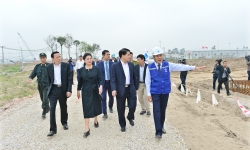Chủ tịch UBND TP Hà Nội Nguyễn Đức Chung đến thăm Nhà máy Nước mặt sông Đuống