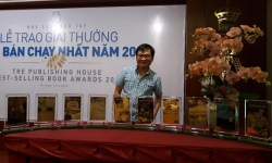 Lễ trao Giải thưởng Sách bán chạy nhất năm 2017: 10 tác phẩm của nhà văn Nguyễn Nhật Ánh đoạt giải