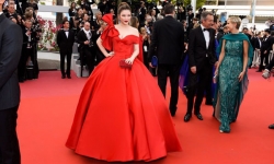 Chủ tịch cụm rạp chiếu phim tại Cannes: “Tôi quan tâm nhất đến phong cách thời trang của Lý Nhã Kỳ!”