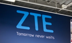 ZTE phải đóng cửa trước áp lực từ Mỹ