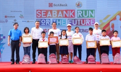 Giải chạy “Cộng đồng chạy vì tương lai - SeABank Run For The Future” gây quỹ học bổng cho trẻ em nghèo hiếu học