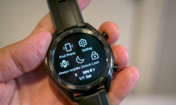 Huawei ra mắt đồng hồ thông minh Watch GT chạy LightOS