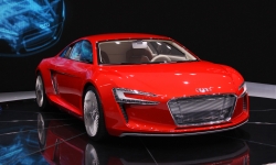 Audi & Porsche: Gấp rút phát triển nền tảng xe thể thao chạy điện