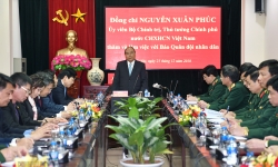 Thủ tướng Nguyễn Xuân Phúc thăm Báo Quân đội nhân dân