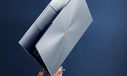 ASUS giới thiệu Zenbook S13 siêu mỏng tại CES 2019
