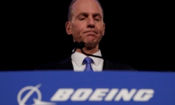 Boeing sa thải CEO nhằm khôi phục lòng tin sau scandal 737 MAX