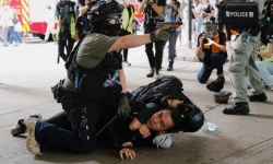 Hong Kong bắt giữ 300 người biểu tình trong ngày luật an ninh mới có hiệu lực