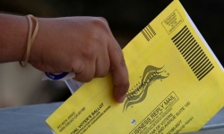 Toà án Tối cao Mỹ cho phép gia hạn thời gian nhận bỏ phiếu qua thư tại hai bang sau ngày bầu cử