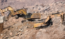 Tiếp tục đào đất tìm kiếm 47 người mất tích trong vụ sập mỏ Trung Quốc