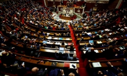 Thượng viện Pháp bỏ phiếu tăng tuổi nghỉ hưu lên 64
