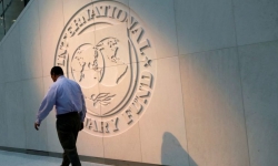 IMF thông qua gói vay 15,6 tỷ USD cho Ukraine