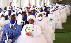 Hàng trăm cặp đôi Nam Phi tổ chức đám cưới tập thể vào Lễ Phục sinh
