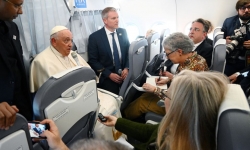 Giáo hoàng Francis tiết lộ Vatican đang tham gia vào sứ mệnh hòa bình bí mật ở Ukraine