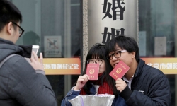 Hôn nhân ở Trung Quốc giảm xuống mức thấp nhất lịch sử