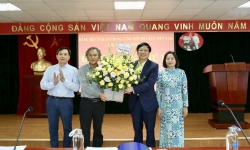 Đồng chí Nguyễn Gia Thụy làm Bí thư Chi bộ Văn phòng Hội Nhà báo Việt Nam nhiệm kỳ 2020 - 2022