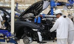 Doanh số xuất khẩu ôtô của Thái Lan giảm 35% vì Covid-19