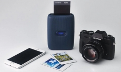 Fujifilm ra mắt máy in ảnh cầm tay cho smartphone