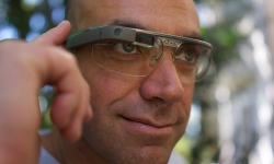 Kính của Apple sẽ giúp người dùng điều khiển thiết bị bằng cử động của mắt