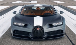 Siêu xe Bugatti Chiron Sport Les Légendes du Ciel có giá gần 80 tỷ đồng