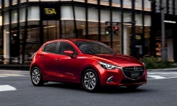 Mazda2 mới sẽ được phát triển dựa trên nền tảng xe Toyota Yaris Hybrid