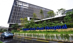 Bệnh viện công lớn nhất Singapore tài trợ 8 tỷ đồng thiết bị y tế với Đà Nẵng