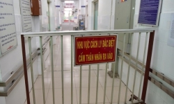 “Chỉ cần một bệnh nhân mắc Covid-19 đi lung tung, bệnh viện có nguy cơ đóng cửa”