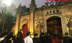 Dâng hương tưởng niệm các Vua Hùng đêm giao thừa Xuân Kỷ Hợi 2019