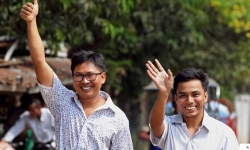 Hai nhà báo đạt giải Pulitzer được Myanmar trả tự do