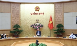 Thủ tướng Nguyễn Xuân Phúc: Thực hiện chỉ thị 16 quyết liệt, không được chần chừ