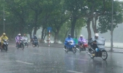 Dự báo thời tiết (24/4): Hà Nội có nơi mưa rất to và dông