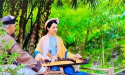 Nhã Phương bị NSƯT Thành Lộc chê “cầm đàn ngược” trong phim Trạng Quỳnh