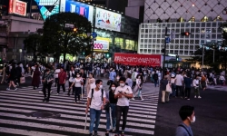Nhật Bản lây nhiễm tăng gấp 10 lần chỉ sau 1 tháng gỡ hạn chế đi lại