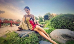 Hoa hậu đẹp nhất châu Á Hương Giang gầy lạ trong thiết kế mới