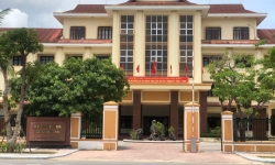 Quảng Bình: Chánh Văn phòng HĐND tỉnh thiếu tiêu chuẩn vẫn được bổ nhiệm?