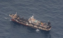 Hải quân Peru giám sát hạm đội 250 tàu đánh cá Trung Quốc