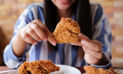 4 bộ phận của gà có nguy cơ gây hại đến sức khỏe nên hạn chế ăn