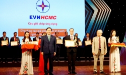 Tổng công ty Điện lực TP.HCM đạt danh hiệu Doanh nghiệp chuyển đổi số xuất sắc – VDA 2020