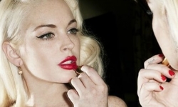 Sau 16 năm đóng 'Mean Girls', Lindsay Lohan nỗ lực vượt qua nghiện ngập